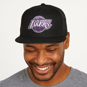 Los Angeles Lakers Snapback Hat NWT Ultra Game Golden Ticket NBA Official Black
